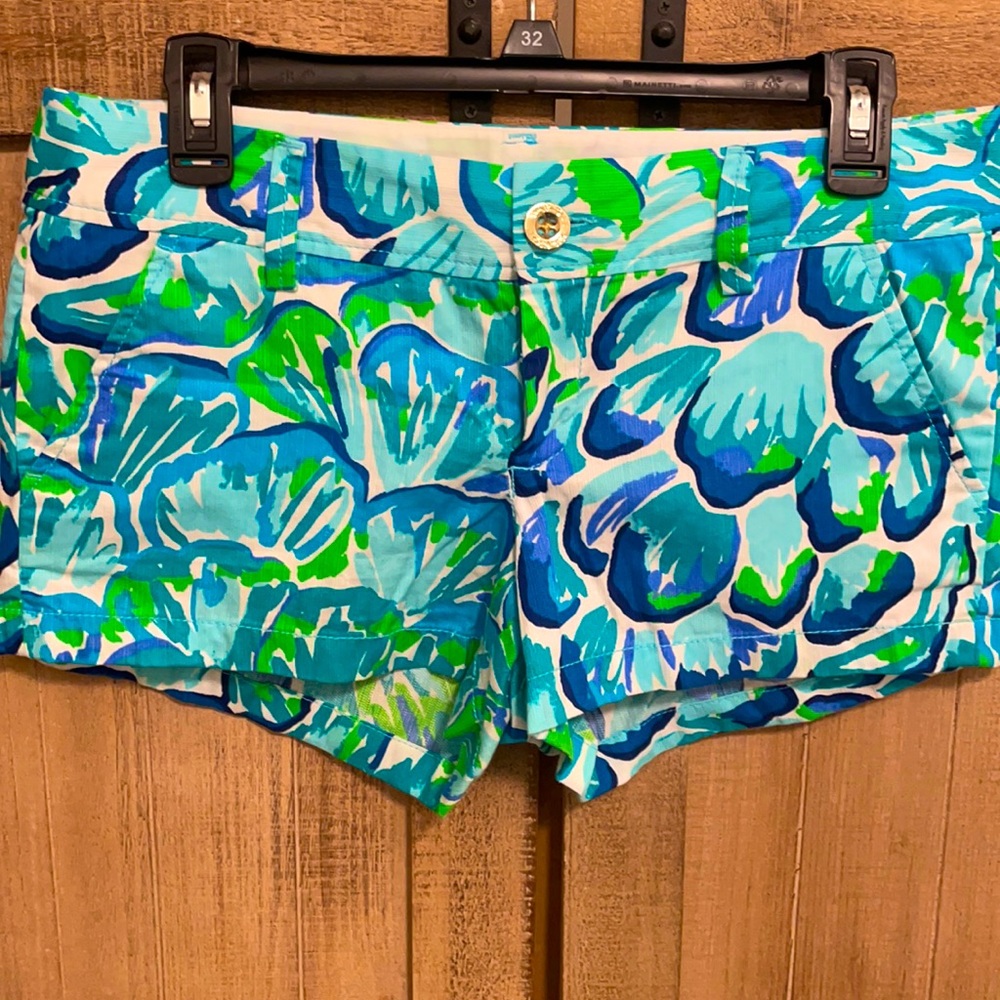 Lilly Walsh Shorts Size 4